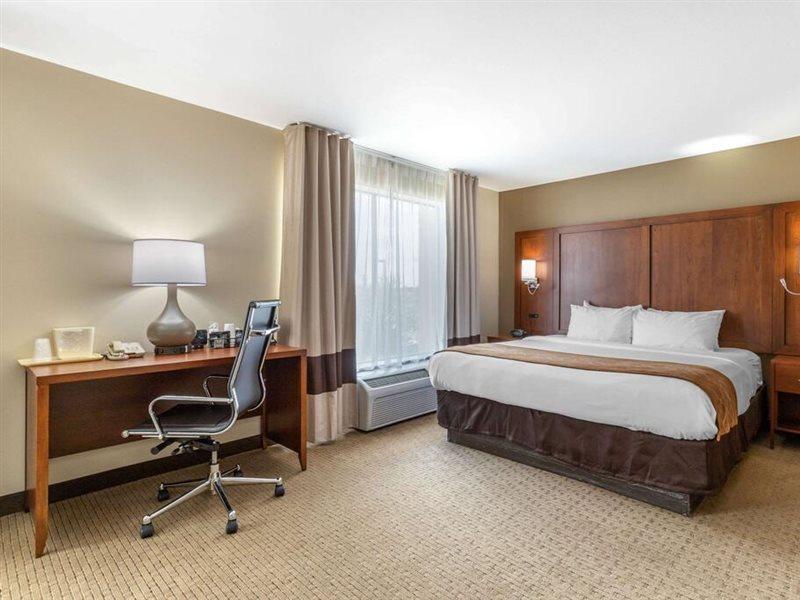 Comfort Suites Pflugerville - Austin North Екстериор снимка